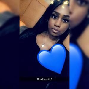 Meet your Posher, Kendra